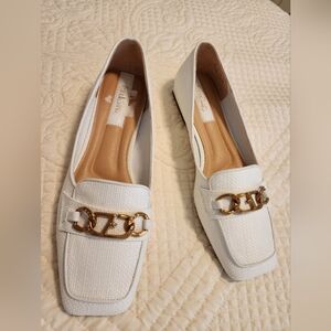 Franco Sarto Women's White Flats with Gold Chain Detail NEW Linen Look Size 8.5